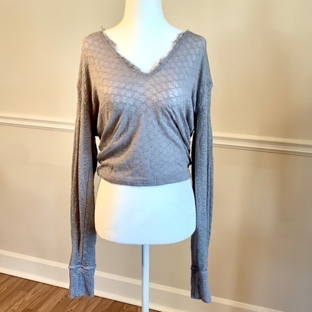 FREE PEOPLE Gray Knit Long Sleeve Top M